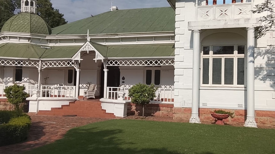 Commercial Property for Sale in Oudorp North West